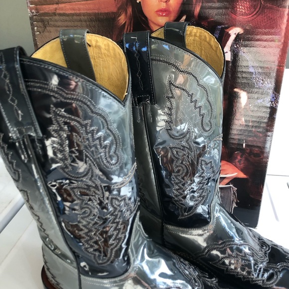 Lagrange patten boots. New, never worn. Kept in original box. - Picture 5 of 6